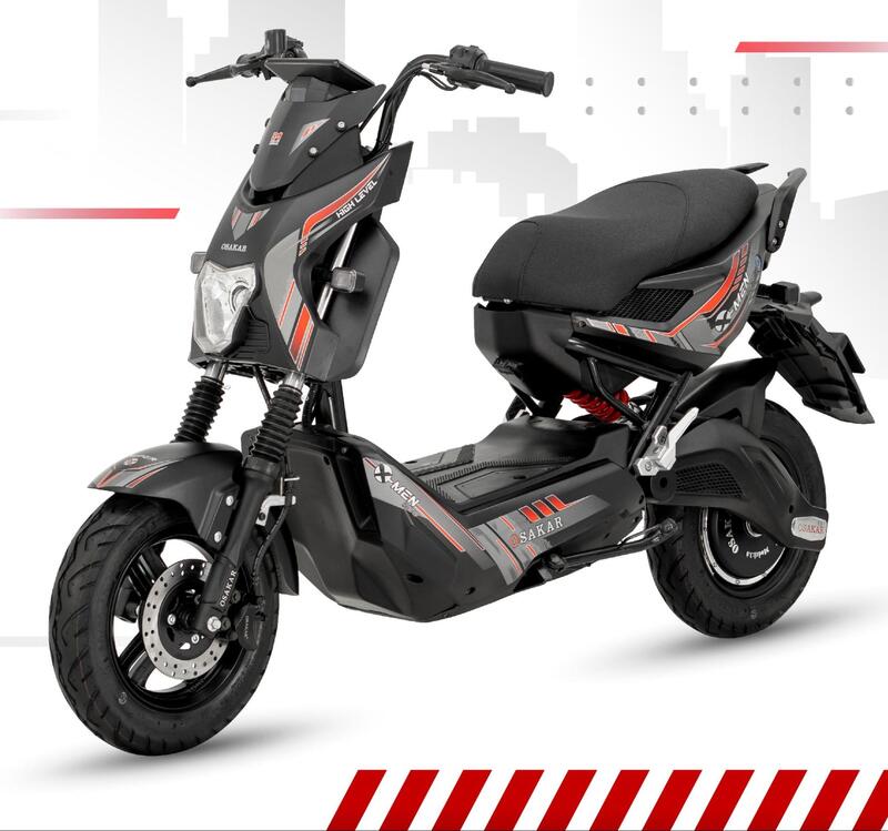 Thân xe điện OSAKAR Xmen New phiên bản đen được trau chuốt tỉ mỉ với các chi tiết sắc sảo, mang đậm phong cách thể thao hiện đại
