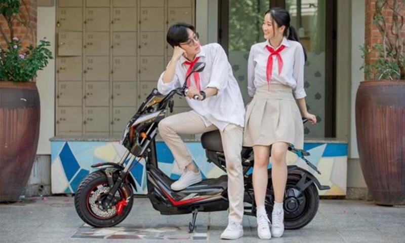 Học sinh đi xe máy điện có cần bằng lái cần phải tìm hiểu rõ quy định khi sử dụng phù hợp với độ tuổi của mình