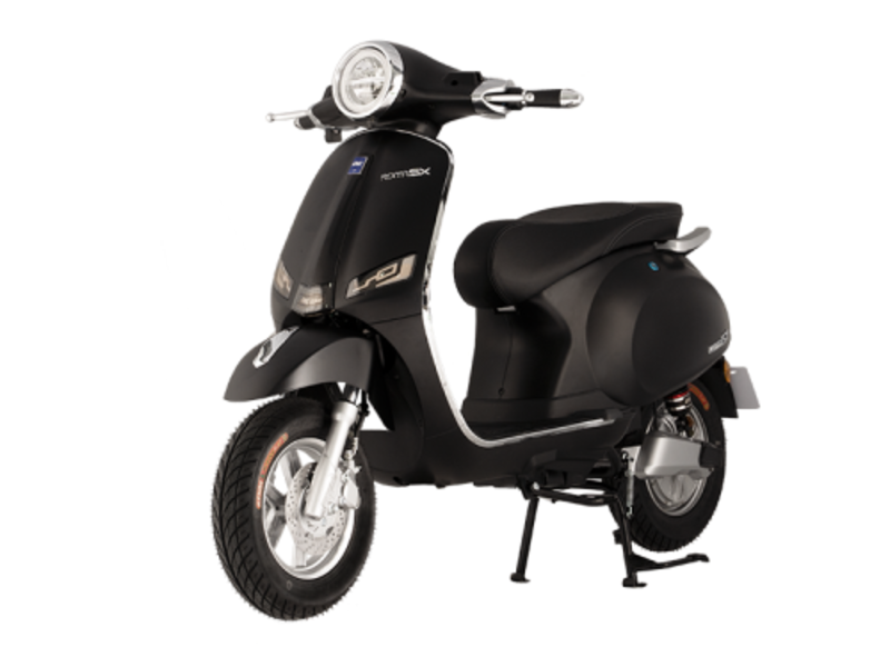 DK Roma SX được ưa chuộng nhờ thiết kế hiện đại, đời mới kết hợp cùng cụm đèn LED nổi bật