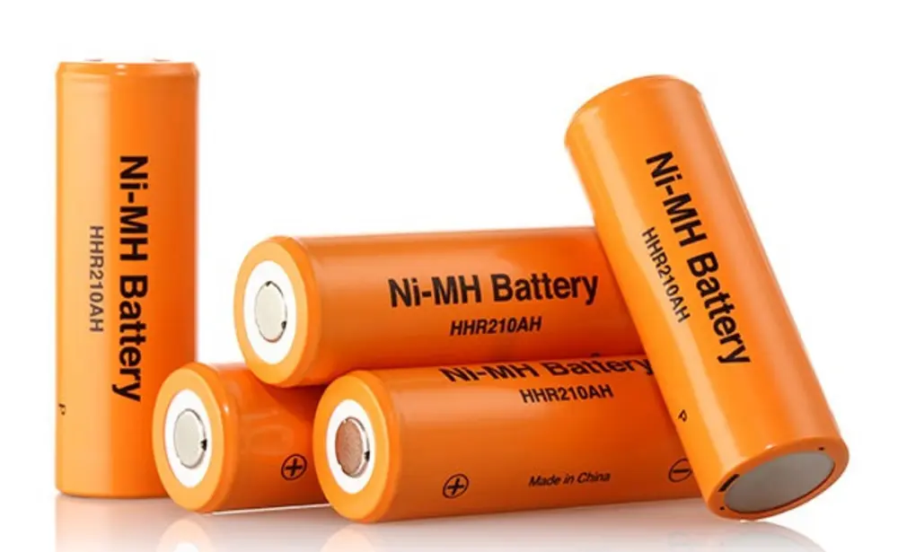 Pin nickel hydride có khả năng lưu trữ năng lượng tốt nhưng lại khá nặng và thời gian sạc lâu