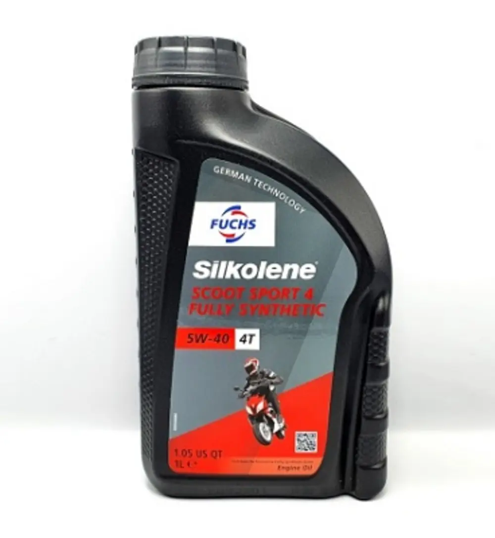 Dầu nhớt Fuchs Silkolene nổi trội với khả năng chống oxy hóa và mài mòn cực tốt, giá thành lại phù hợp với túi tiền học sinh, sinh viên